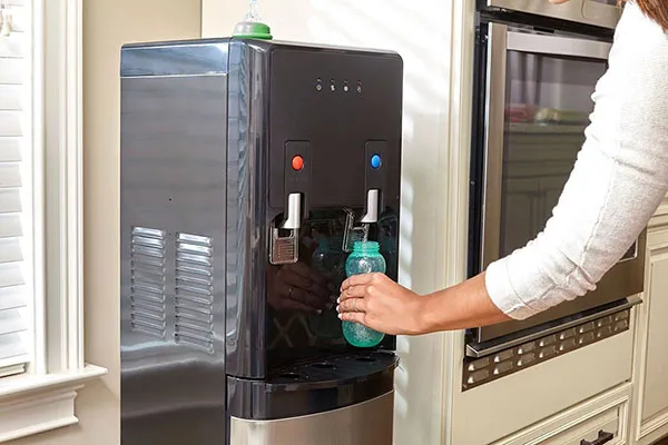 cây nước nóng lạnh có tốn điện không