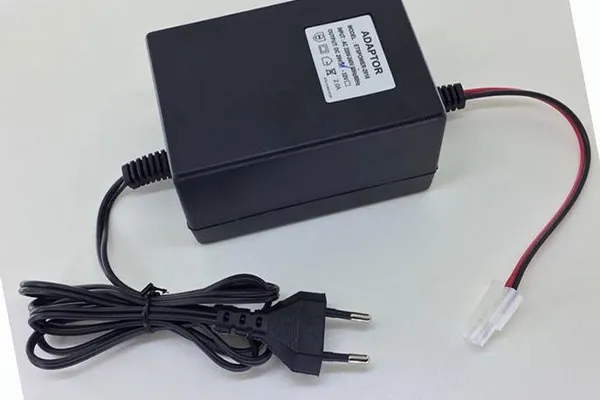 nguồn adaptor bị cháy