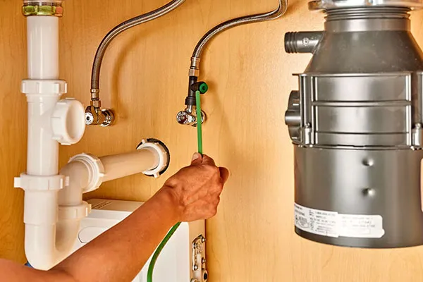 máy bị rò điện do rò rỉ đường nước