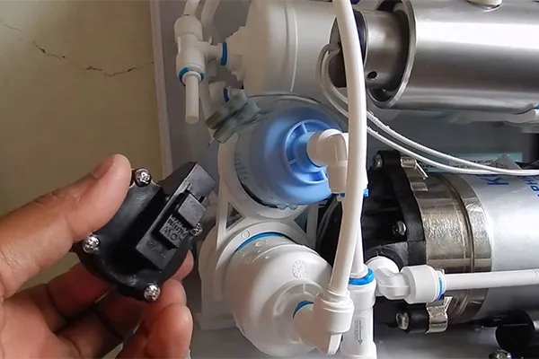 van áp của máy bị hỏng