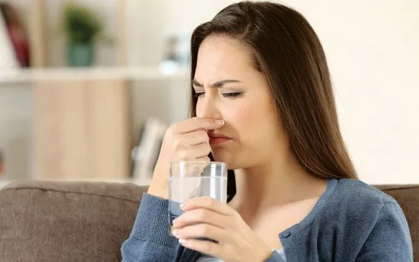 nước giếng khoan có mùi tanh